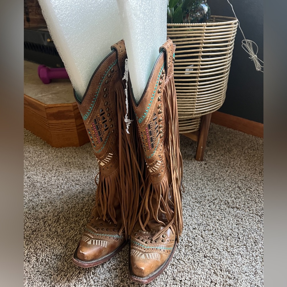 Womens size 8 Corral Fringe Detail Cowgirl Boots